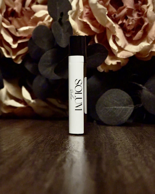 Solum Perfume Solis scent front